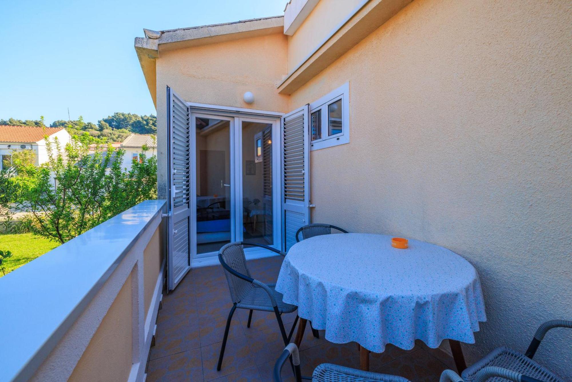 Apartment Zdravka Banjol Екстериор снимка